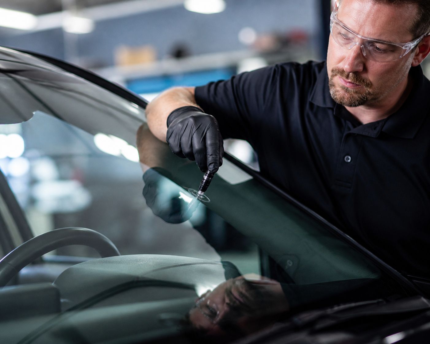 Auto glass repair technician in Amarillo, TX